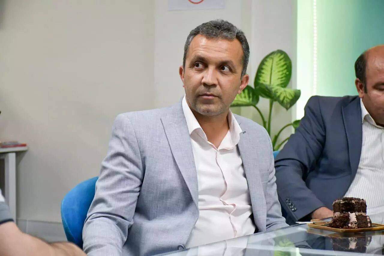 فروردین خواستار کاهش هزینه باشگاه‌ها و همراهی مالی بازیکنان شد
