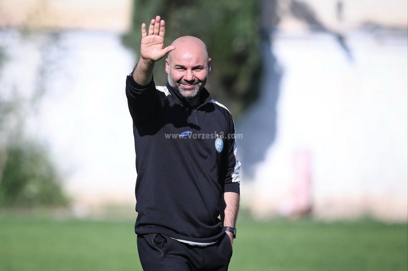 تاجرنیا برخورد دوگانه در پرونده شکایت پرسپولیس از سرمربی استقلال را محکوم کرد