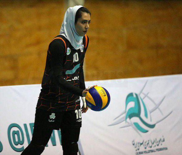 حضور والیبالیست کرمانی در اردوی دوم انتخابی تیم ملی بانوان
