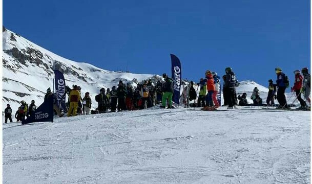 مسابقات اسکی اسنوبرد آزاد (پارالل) به مناسبت ولادت با سعادت حضرت فاطمه(س) و به میزبانی پیست اسکی بین المللی دیزین البرز