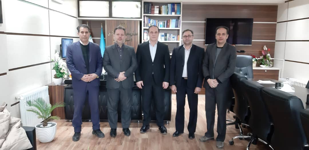 راه‌اندازی و گسترش ورزش اسکواش در خانواده کار و تلاش استان اردبیل
