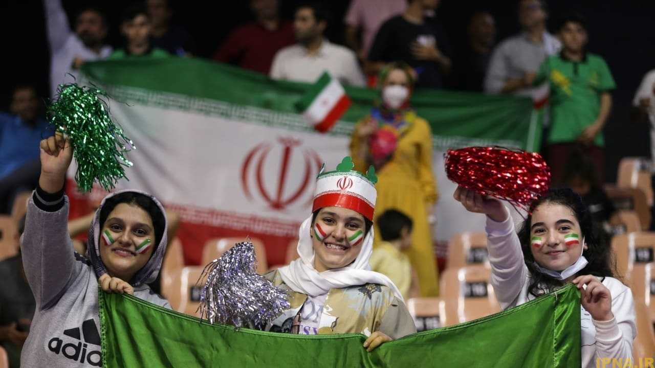 هواداران ایرانی سوژه عکاسان لیگ جهانی والیبال شدند