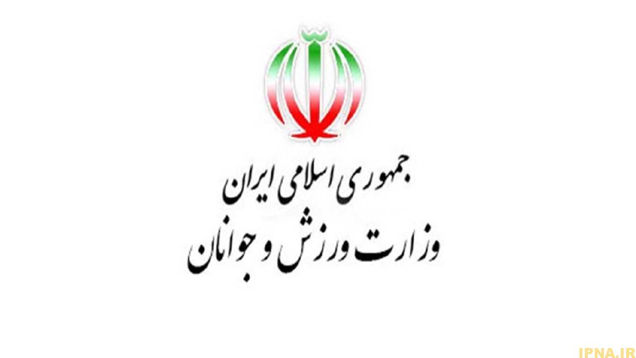 فلاح: وزارت ورزش و جوانان با هیچ سرمربی مذاکره‌ای نداشته است