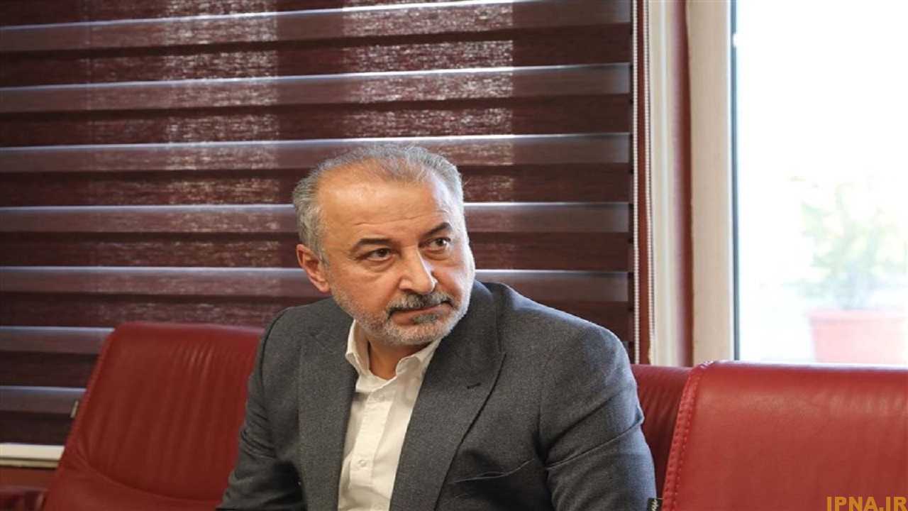 درویش: تیم هوادار شرایط میزبانی را نداشت/ هواداران پرسپولیس نباید در بازی با تراکتور محروم باشند