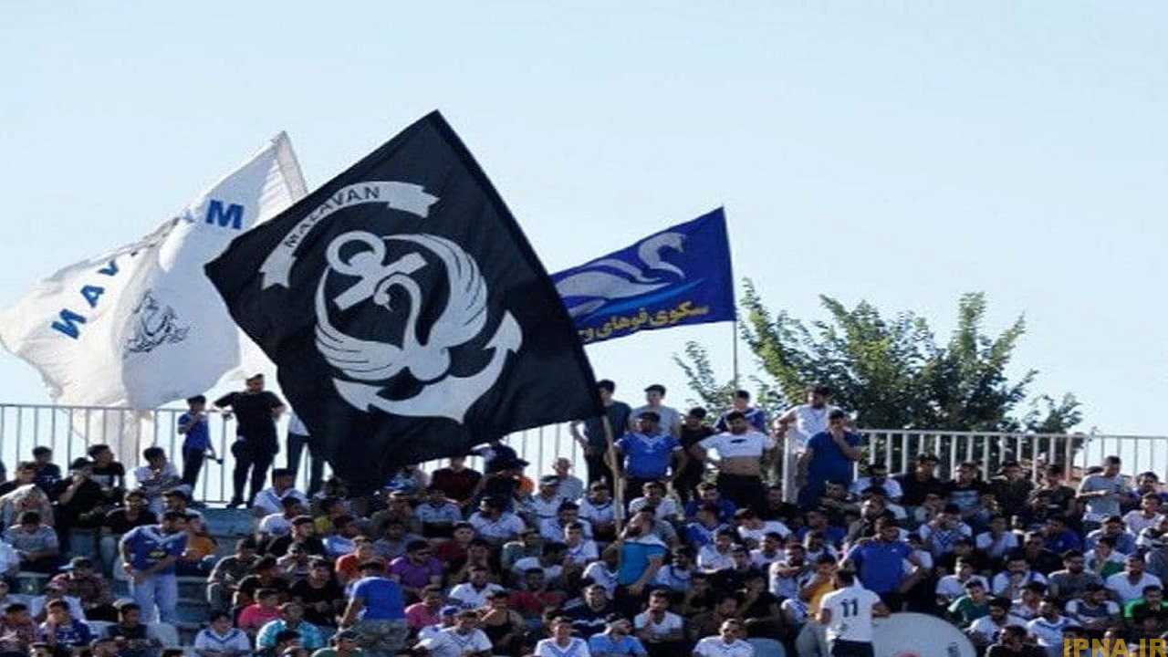 حضور ۱۰۰ در صدی تماشاگران در دیدار ملوان- فولاد/ قیمت بلیت شکسته شد