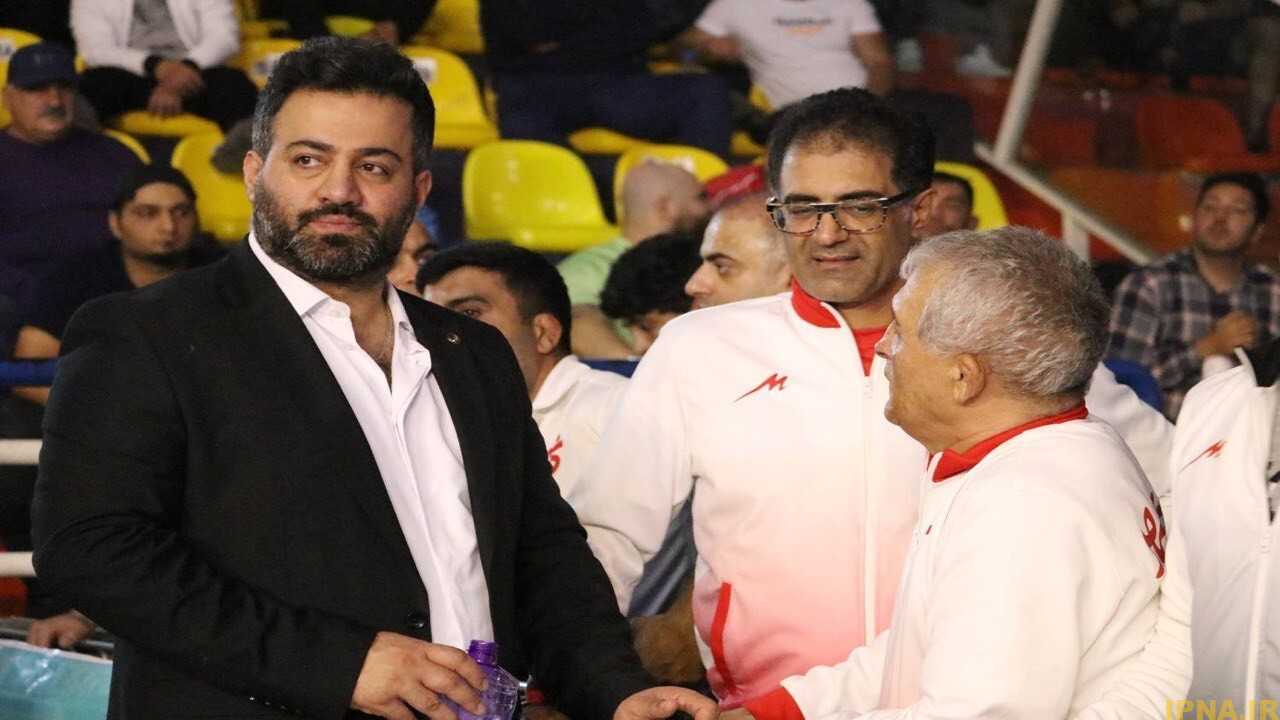 فدراسیون کشتی توانایی برگزاری لیگ را ندارد/ چرا اخلاق را زیر پا می‌گذارند؟