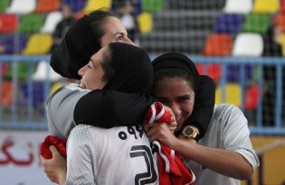 پیکان صدرنشین سوپرلیگ بانوان/ نیم فصل با توفان به پایان رسید