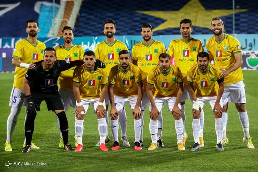 اعلام ترکیب نفت آبادان مقابل استقلال