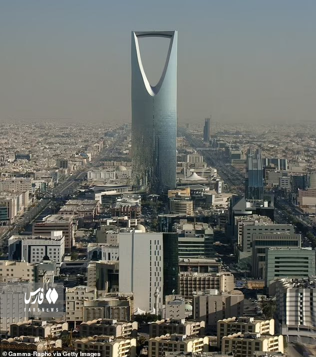 عکس | زندگی شاهانه رونالدو در عربستان؛ هزینه سنگین Cr7 برای النصری‌ها