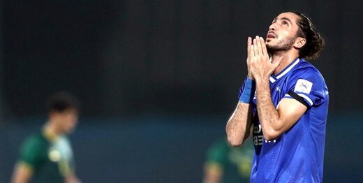 یزدانی پنالتی داد، اخراج شد!