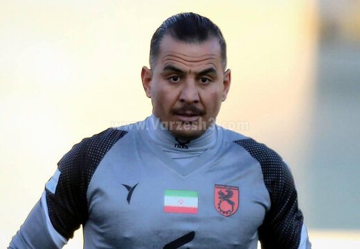 عکس| تغییر چهره باورنکردنی دروازه‌بان پرسپولیسی به سبک فیلم‌های وسترن