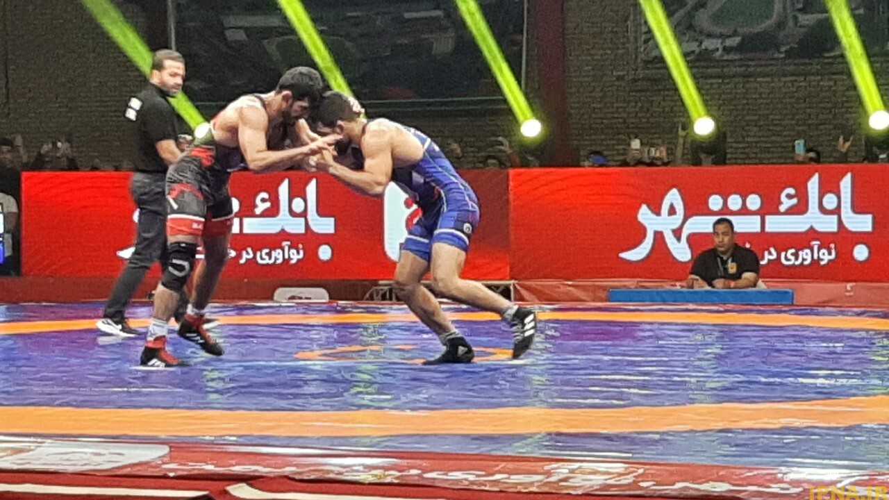 شاگردان یزدانی گام اول را محکم برداشتند/ برتری تیم‌های بانک شهر و هند در دور نخست