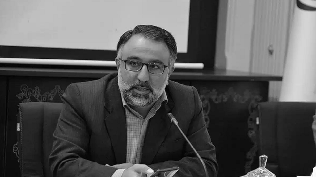 معاون اول رئیس جمهور درگذشت اسماعیل احمدی را تسلیت گفت