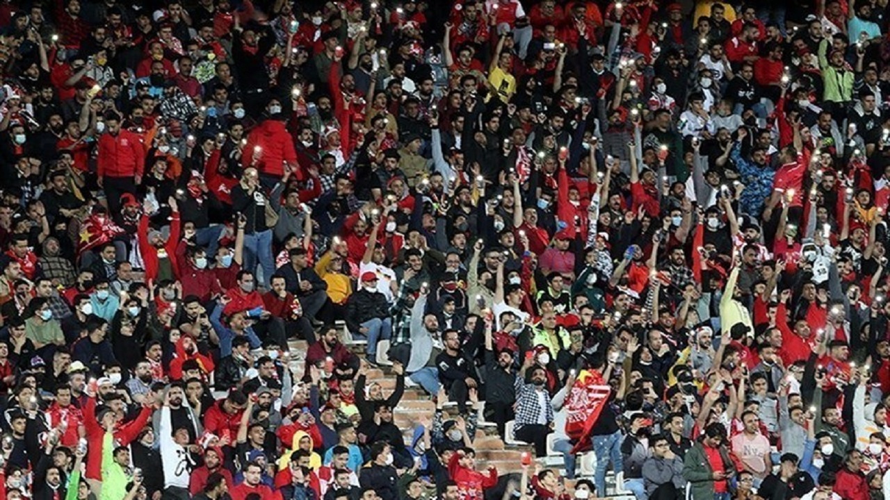 پرسپولیس خواستار استفاده از حداکثر ظرفیت ورزشگاه آزادی شد