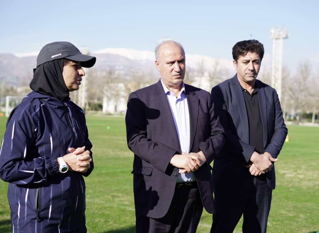 گفت و گوی تاج با ملی پوشان فوتبال بانوان