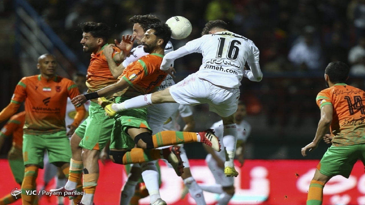 داداش زاده: پرسپولیس تا هفته پایانی در کورس قهرمانی باقی ماند/ مدیریت غلط مقصر حذف استقلال از آسیا است