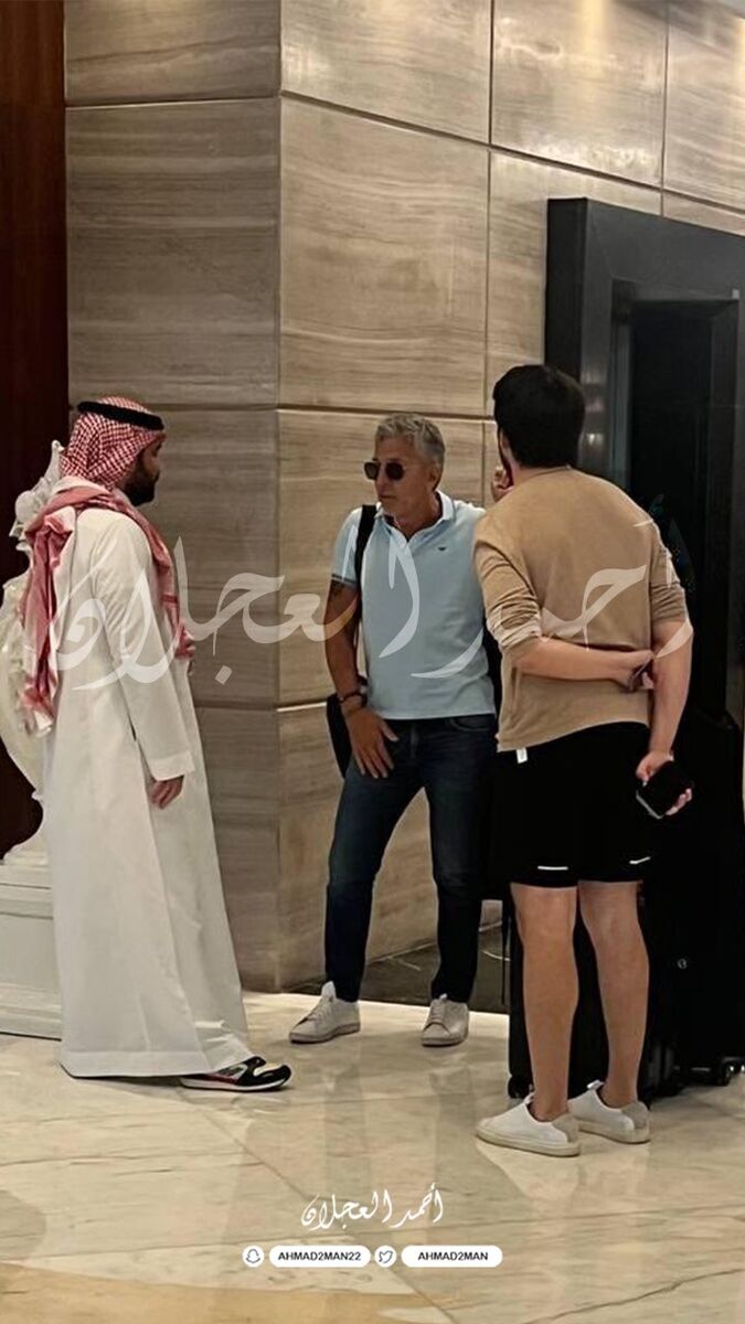 تصاویر| سفر خبرساز پدر مسی به عربستان/ لئو سرانجام مقابل پیشنهاد وسوسه‌انگیز کوتاه می‌آید یا...