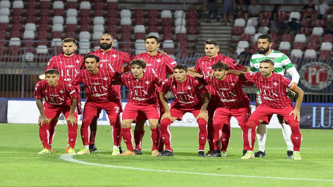 قعرنشین از صدر نشین بیشتر گل زد!