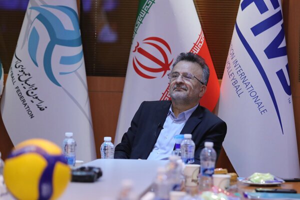 داورزنی: در مورد تیم امید از تاج بپرسید