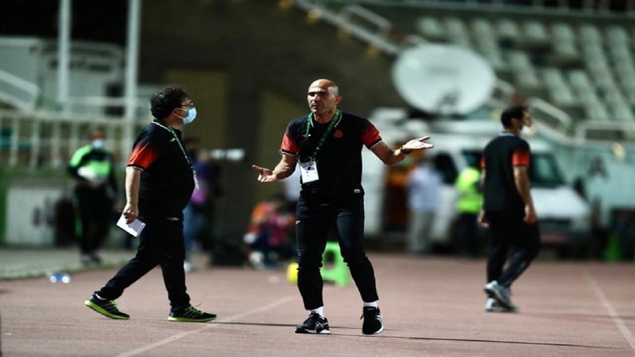 بیاتی نیا: طرفداران باعث ماندگاری پرسپولیس و استقلال شدند