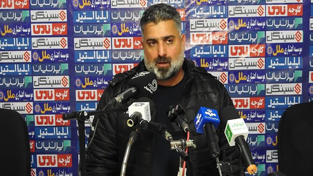 اشکش: فولادی‌ها زمین را خیس کرده بودند/ تفکر داور روی تیم ما منفی بود