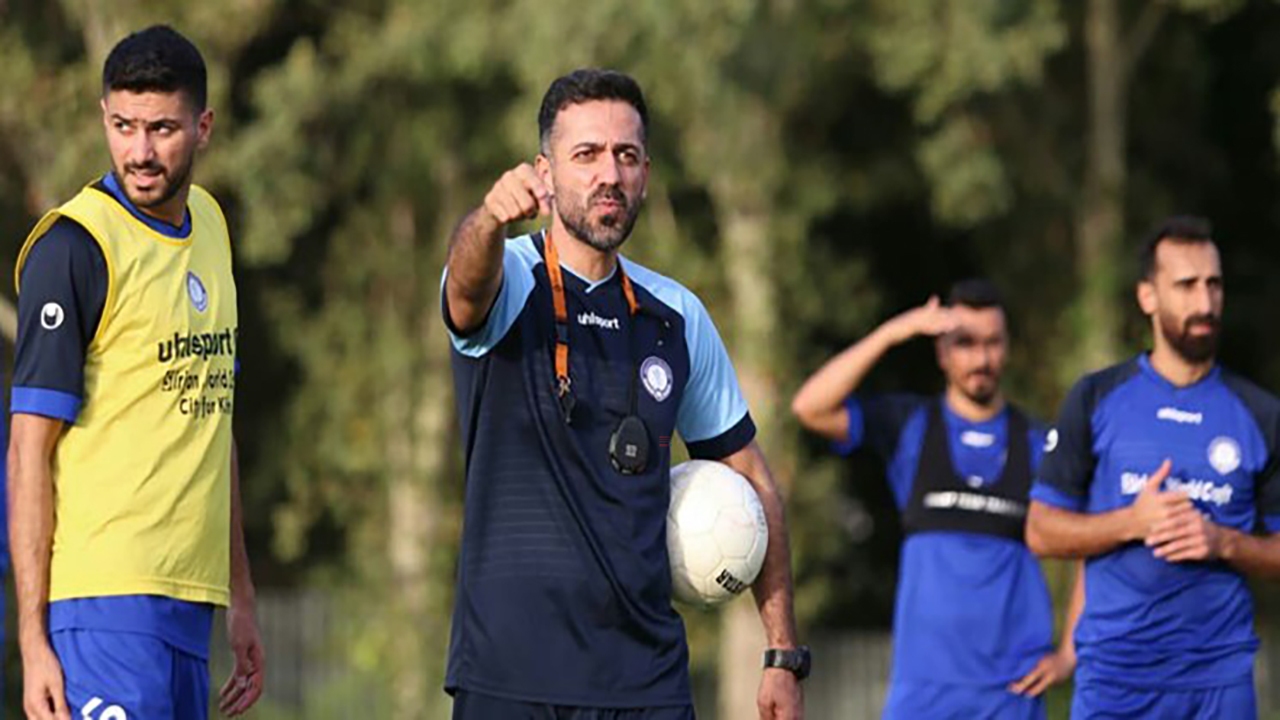الهویی: مقابل پرسپولیس به تمرکز صد درصدی نیاز داریم/ امیدوارم داور اشتباه تاثیرگذار نداشته باشد