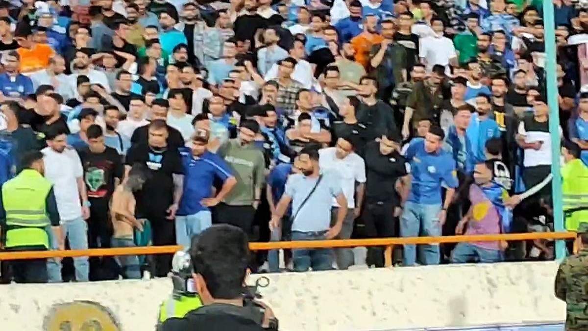 خودزنی عجیب استقلالی‌ها یک هوادار را سوزاند