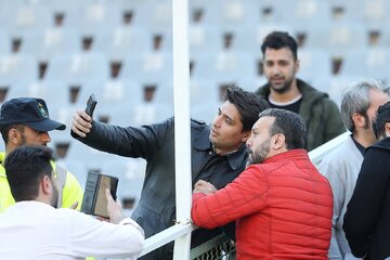 کری سنگین کامبیز دیرباز برای استقلالی‌ها: فینال حذفی بین پرسپولیس و نساجی خواهد بود