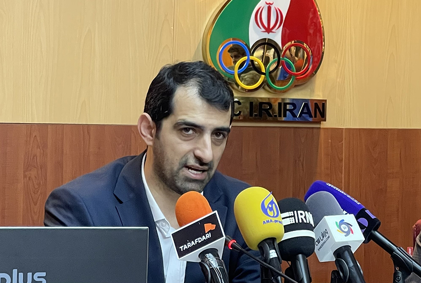 داوری: گرفتن میزبانی، عوامل و روابط خاصی می‌خواهد/ تغییرات در ترکیب تیم ملی ادامه دارد
