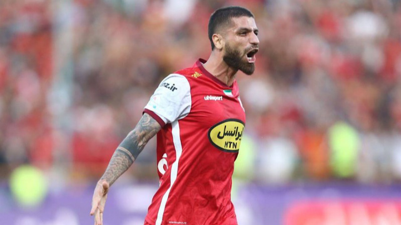 بازگشت ستاره مرموز پرسپولیس از دبی