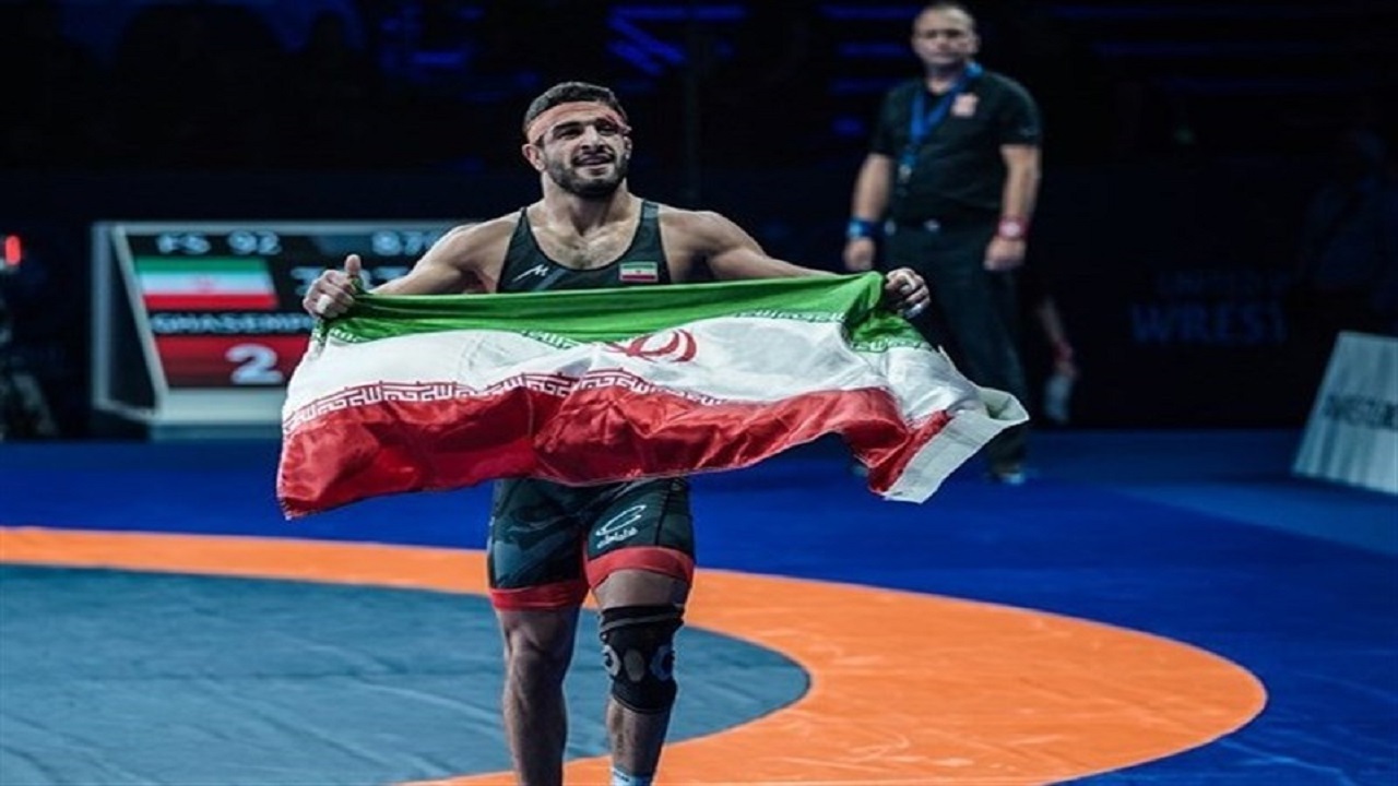 بازگشت کامران قاسم‌پور قهرمان جهان به تشک