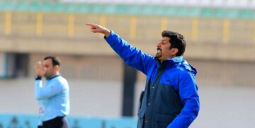 اتفاق عجیب در ورزشگاه آزادی؛ سرمربی لیگ برتری در آسانسور حبس شد!