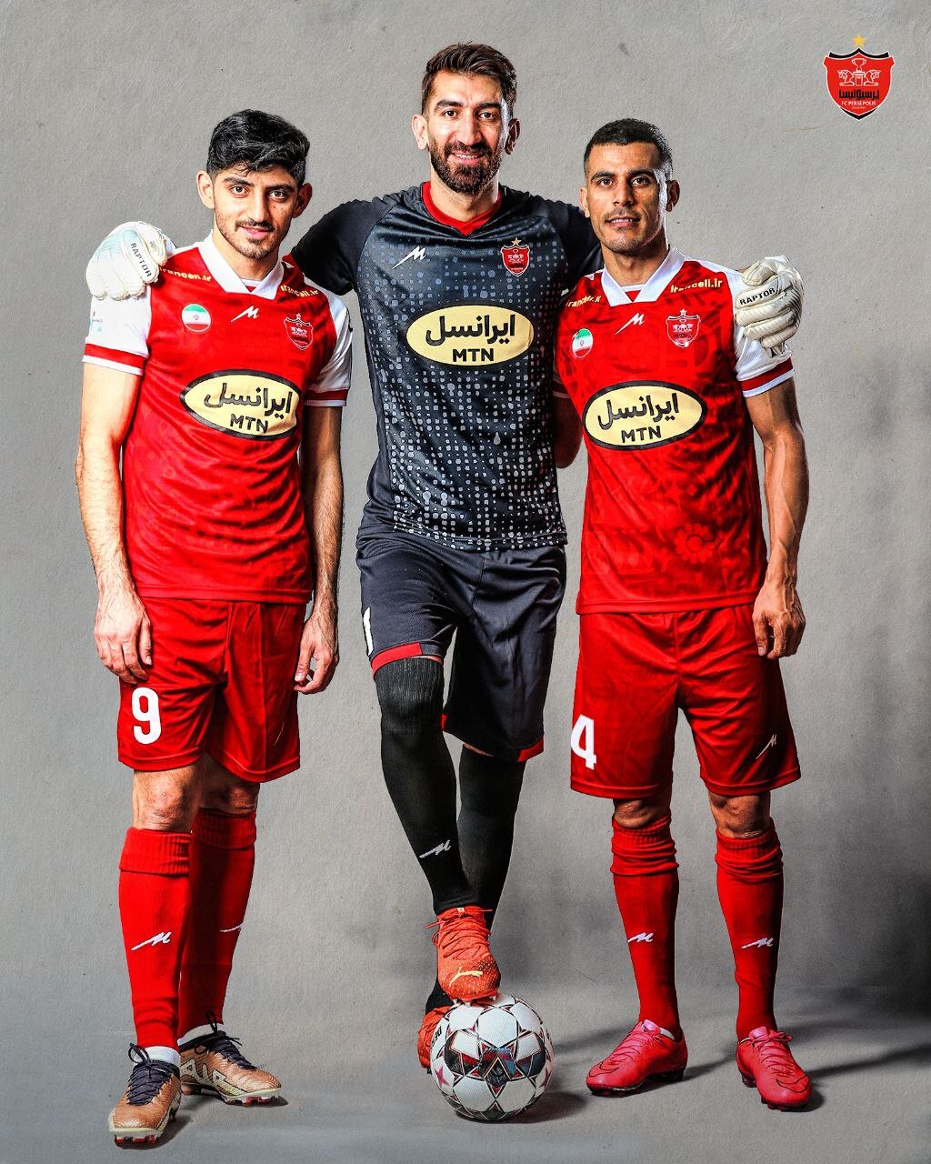 عکس‌| رونمایی از لباس جدید پرسپولیس برای لیگ برتر