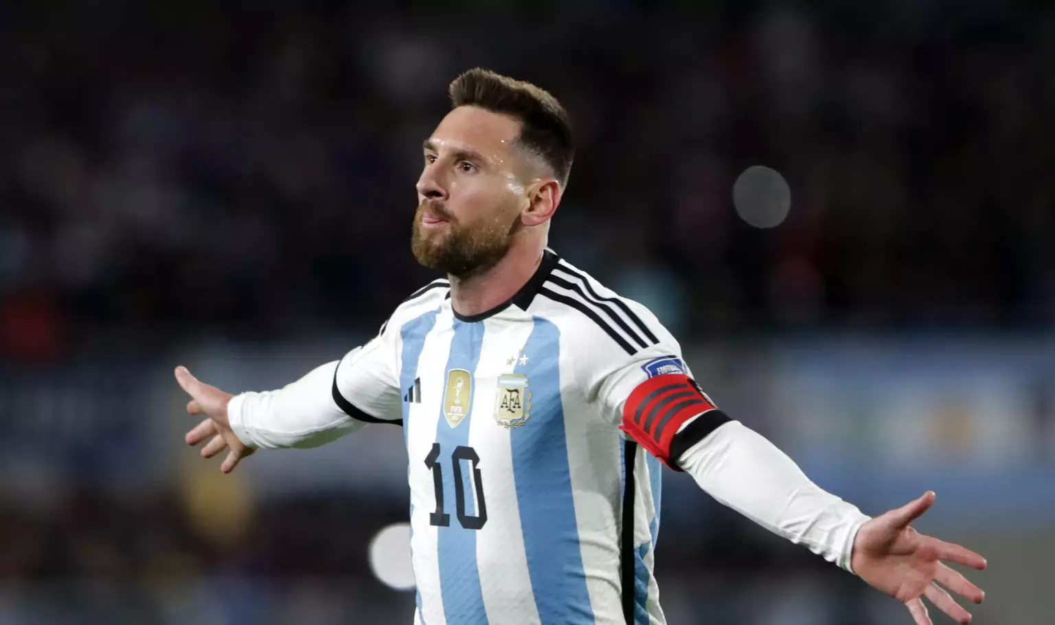 Messi off the mark as Argentina, Colombia make winning starts
