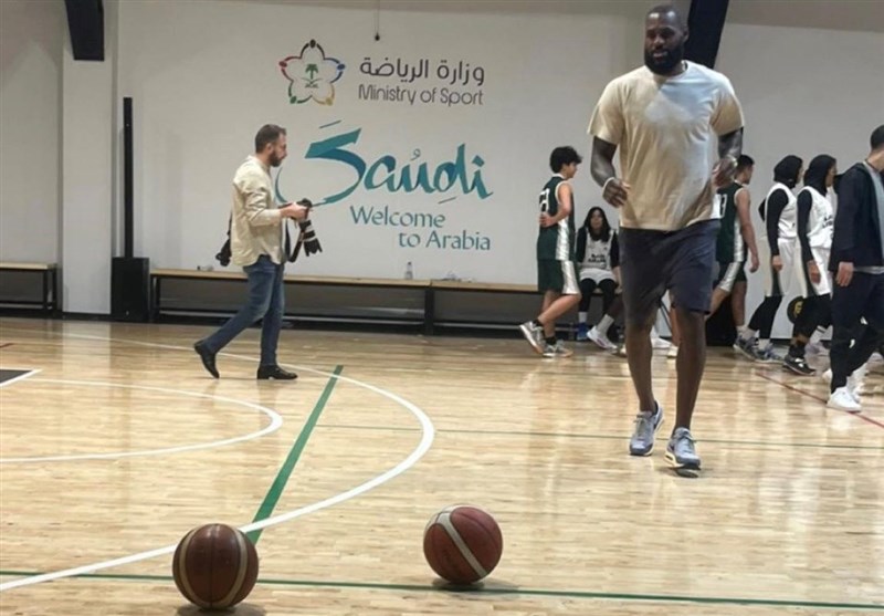 بسکتبال , عربستان سعودی , لبران ریمون جیمز , تیم بسکتبال لس آنجلس لیکرز ,