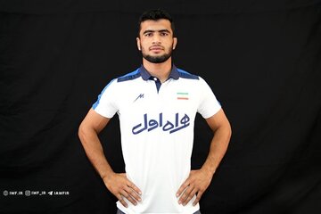 شکست کشتی‌گیر ایران در فینال؛ مدال نقره برای مهمدی