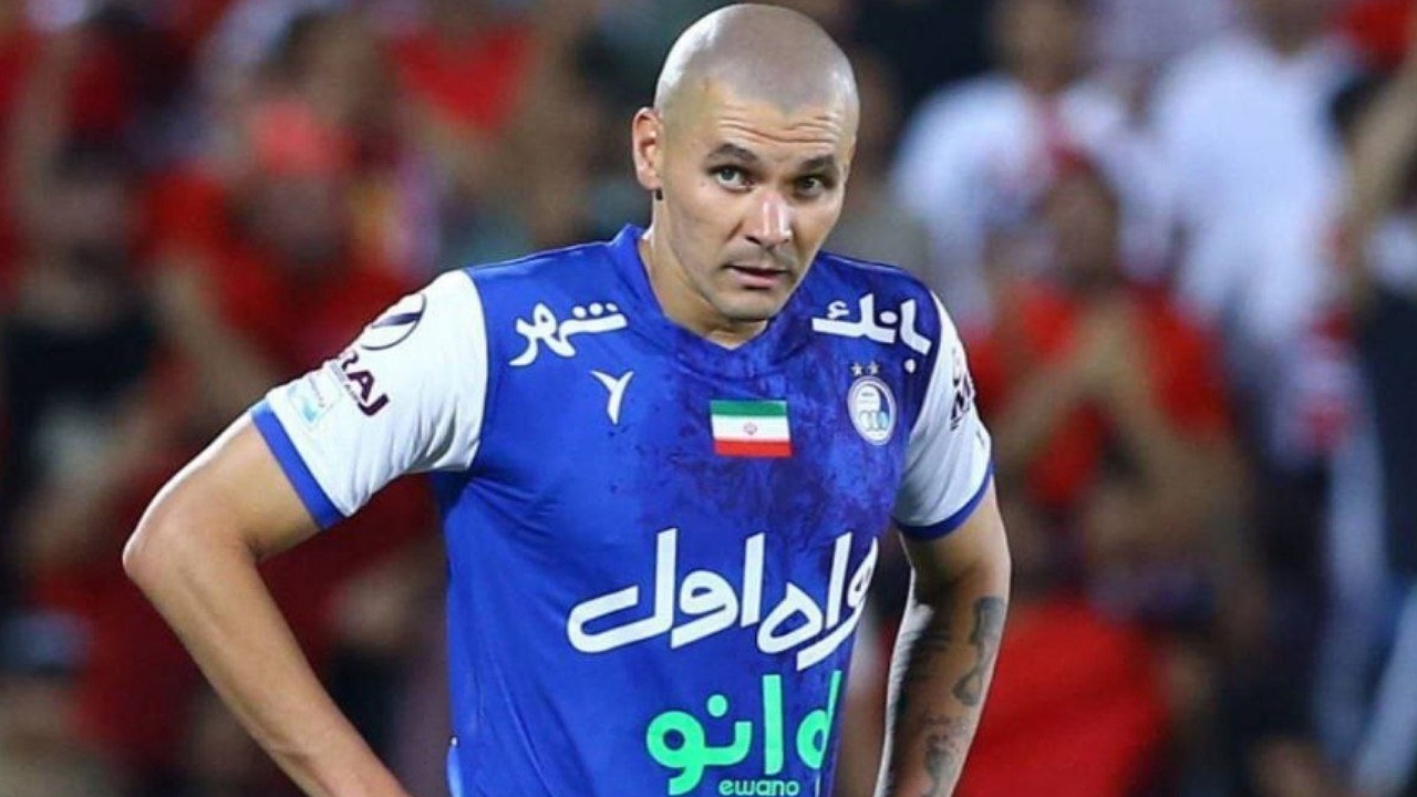 سیلوا به استقلال پیوست