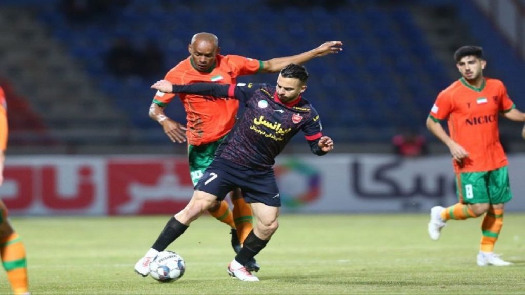مس رفسنجان ۱ - ۱ پرسپولیس/ سرخپوشان با تساوی نیمفصل را به پایان رساندند