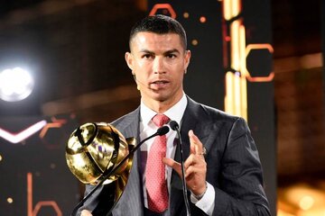کنایه رونالدو به جوایز مسی: توپ طلا و The Best در حال از دست دادن اعتبارشان هستند!