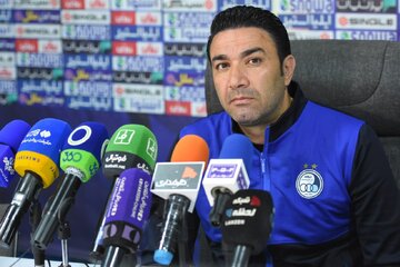 کسی باید در استقلال بماند که هوادار می خواهد