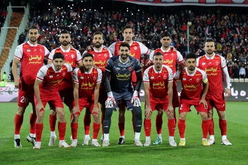 عکس‌| برتری پرسپولیس با گلزنی مهاجم جنجالی
