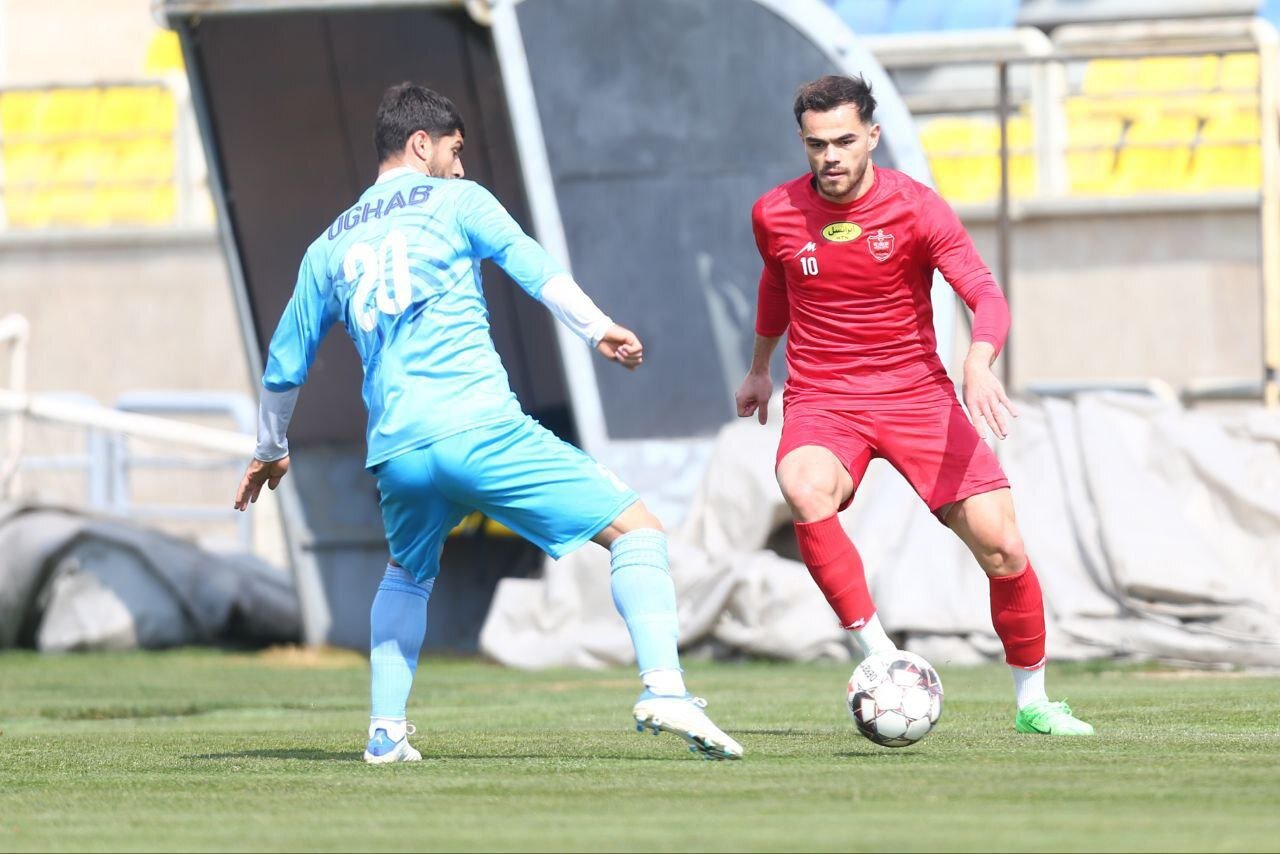 عکس‌| برتری پرسپولیس با گلزنی مهاجم جنجالی