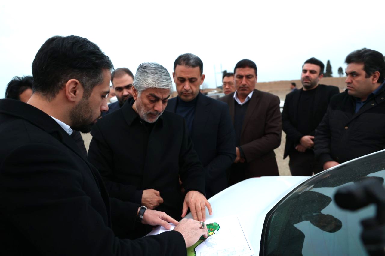 بازدید وزیر ورزش و جوانان از محل احداث مجموعه ورزشی بزرگ تهران