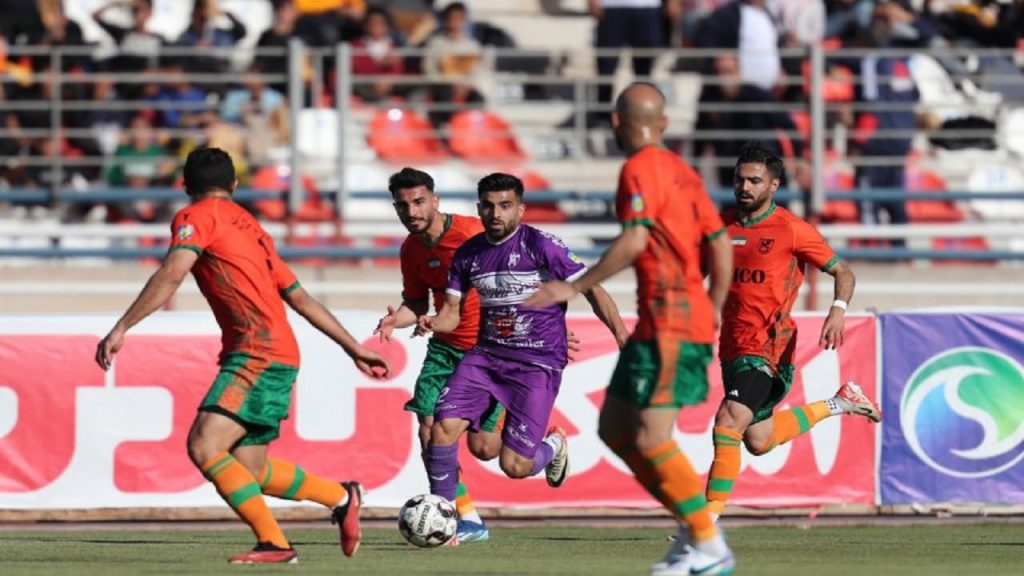 ملوان به مدعیان قهرمانی چسبید/ تساوی در ۳ بازی دیگر