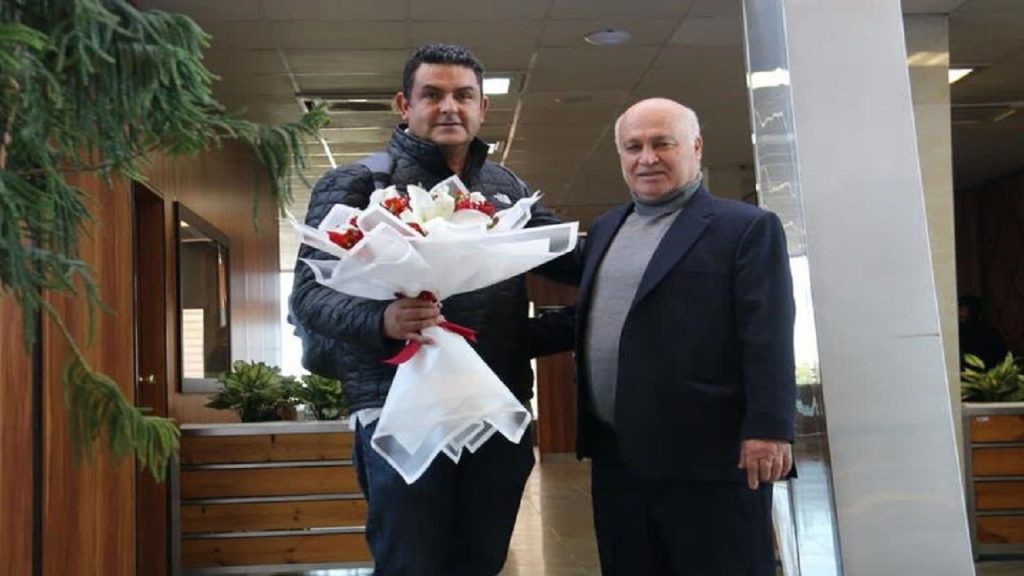 حضور عضو هیئت رئیسه فدراسیون جهانی اسکیت در ایران برای ما راهگشا است