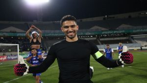 حسینی: تلاش‌ها بیهوده است، استقلال را نمی‌خواهند!