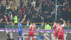 اطلاعیه فرابورس برای واگذاری استقلال و پرسپولیس