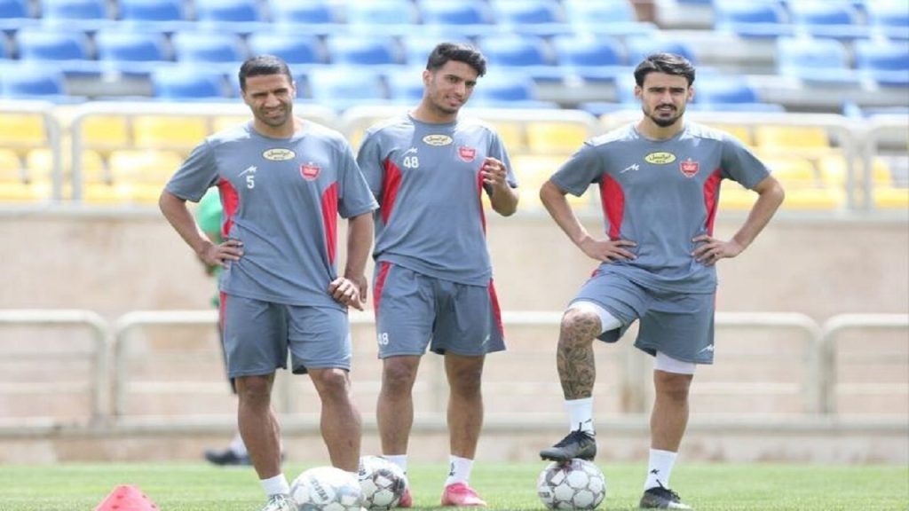 سرخپوشان بعد از تمرین راهی قائمشهر شدند