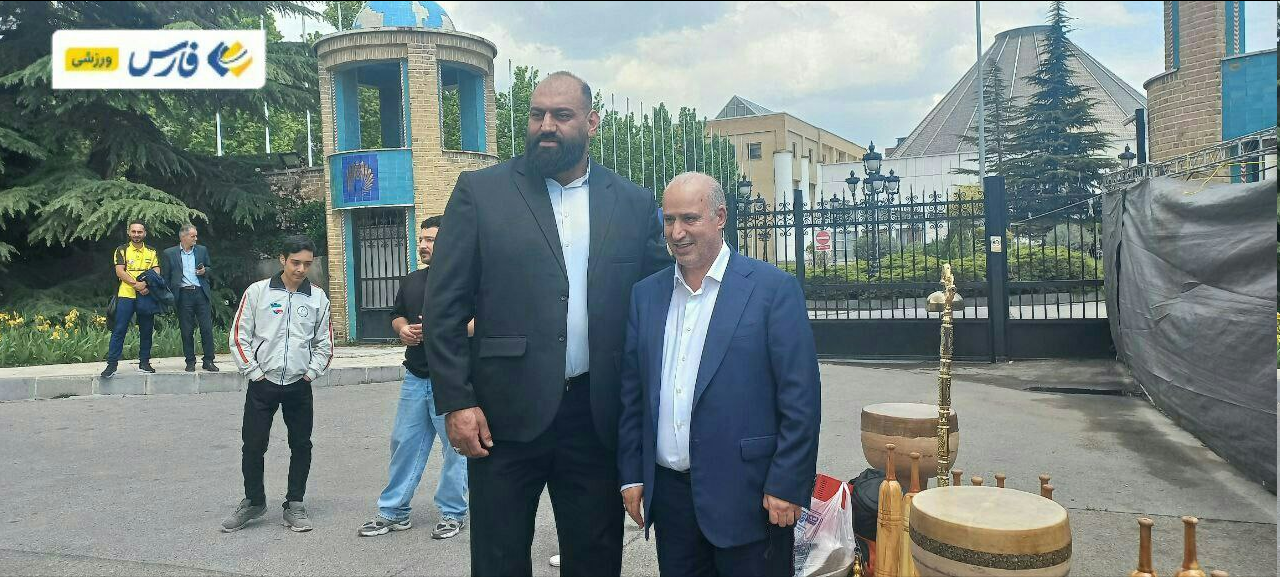 عکس| قوی‌ترین مرد ایران و مهدی تاج در یک قاب
