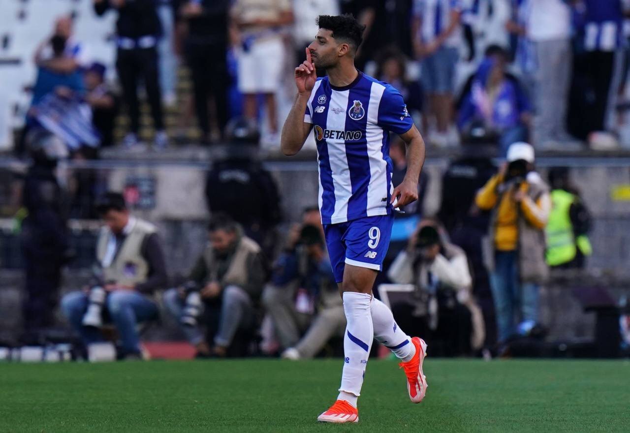 عکس‌| اقدام جنجالی طارمی مقابل رقیب پورتو